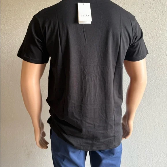 Gucci Black T-Shirt with Gold Logo - Picture 2 of 3